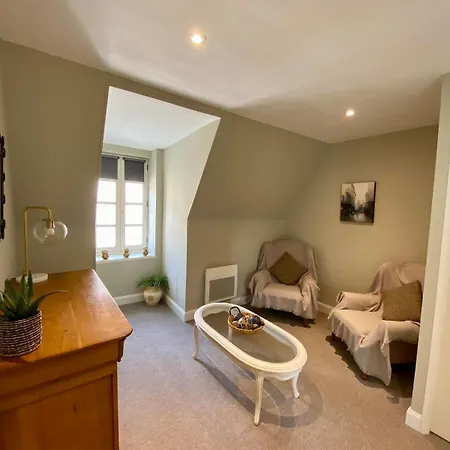 Vezere Vue - Town Centre - Unspoilt River Views Holiday home *