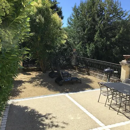 Vezere Vue - Town Centre - Unspoilt River Views Semesterbostad *